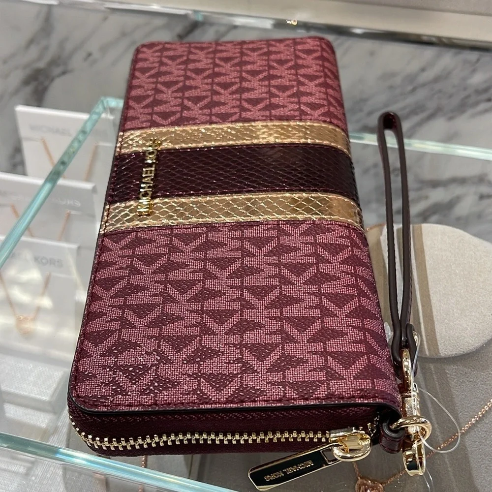 Michael Kors Jet Set Travel Large Signature Logo and Metallic Continental Wallet